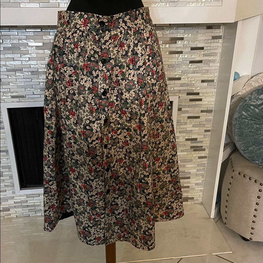 Vintage Jaeger Floral A-Line Midi 100% wool buttons & unbuttons on both size 16 - Picture 4 of 6
